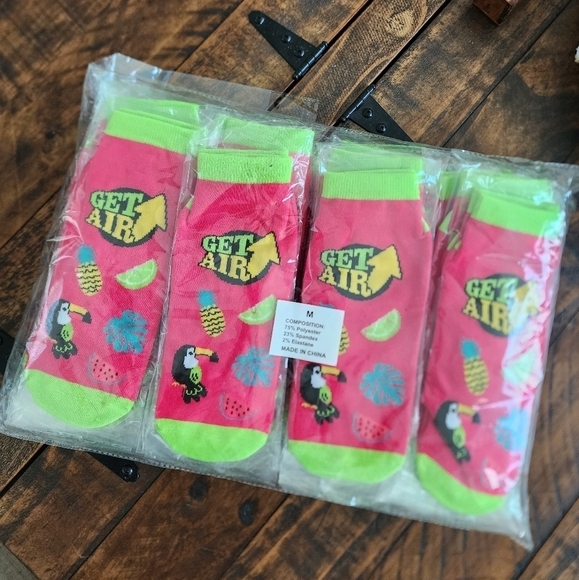 Pack of 20 pairs of Non Slip Grip Socks. Trampoline Jump Socks. Adult Un… - Picture 1 of 5